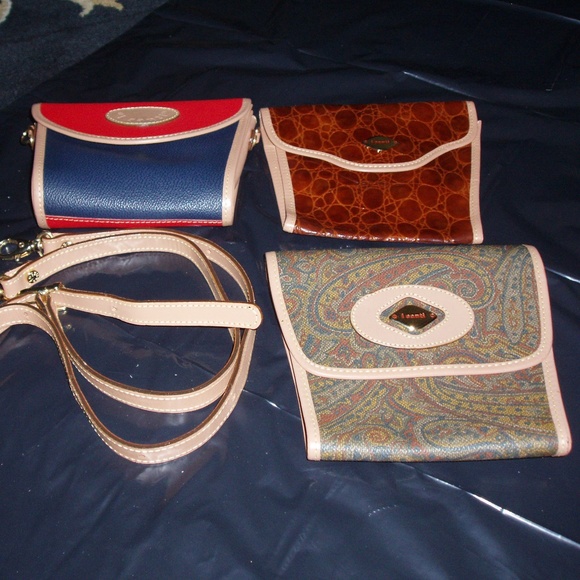 i Santi Handbags - i Santi Waist Purse NWOT